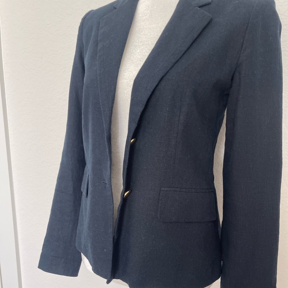 Harve Benard Navy Blazer size 2 - Picture 2 of 6